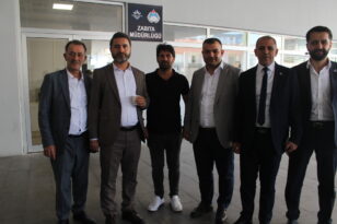 Torunları için alışverişte