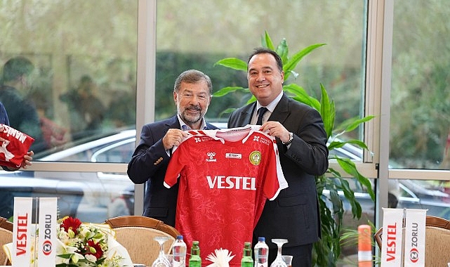 Başkan Besim Dutlulu ve Kadın Voleybol Takımından Vestel’e Ziyaret