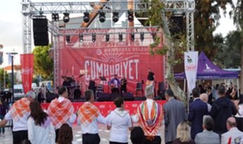 Menderes’te Cumhuriyet coşkusu