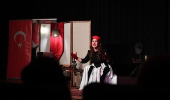 Osmangazi’de Cumhuriyet’in Işığı Bu Kez Sahneye Yansıdı