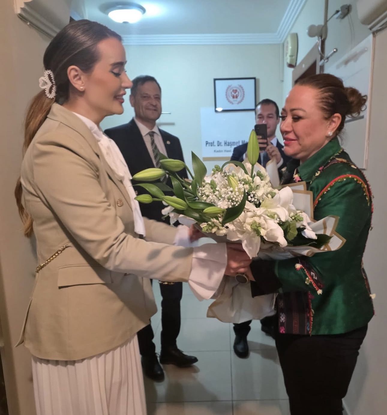 SATKOF ve Gül Eğriboz Güç Birliğiyle: Türkiye Sağlık Turizminde Yeni Bir Çağ Başlatıyor!