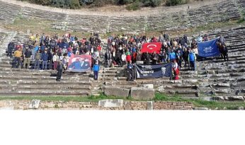 Başkan Çerçioğlu, Ata’ya Saygı Doğa Yürüyüşü Etkinliği Düzenledi