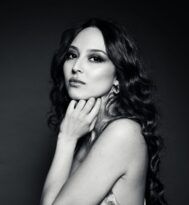 Sesiyle Müziğe Yön Veren İsim Ece Evrensel İle Keyifli Bir Söyleşi…