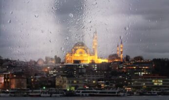 AKOM: İstanbul Yılbaşına Soğuk ve Yağışlı Havayla Giriyor