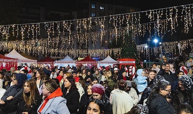 Balçova’da Yeni Yıl Etkinlikleri Yoğun Katılımla Sürüyor