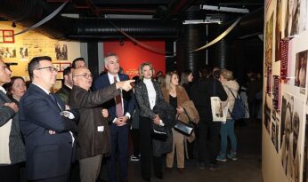 “Çocukluktan Sınıfa, Sınıf’tan Hayata Rıfat Ilgaz Sempozyumu” başladı