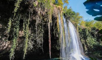 Düden Şelalesi 900 bin ziyaretçi ağırladı