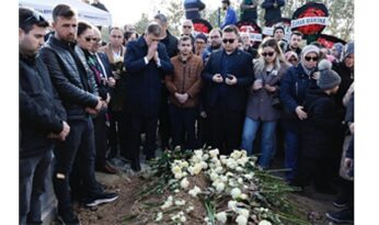 Gülşah Durbay gözyaşları eşliğinde toprağa verildi