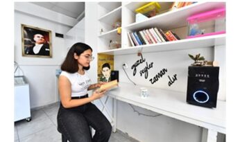 İzmir Büyükşehir öğrencinin yanında