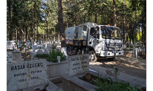 İzmir’e 2,5 milyon metrekare yeni mezarlık alanı