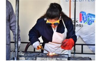 İzmir’in istihdam üssü 2025’te “fabrika” gibi çalıştı