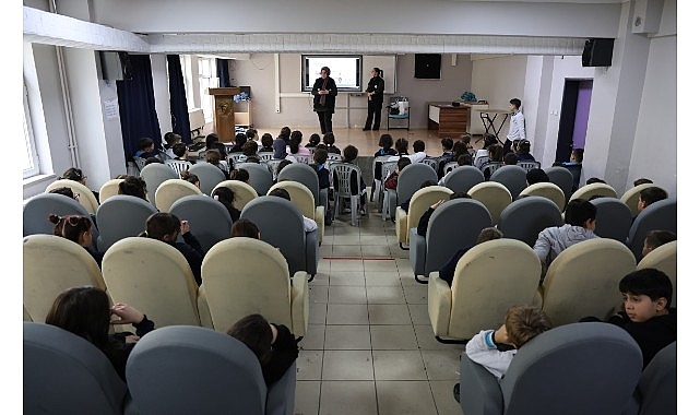 Kartepeli Öğrencilere Geri Dönüşüm Eğitimi