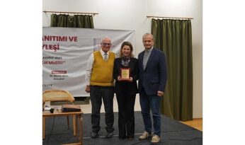 Kemal Anadol’dan “Hoşça Kal Midilli” Ayvalık’ta Tanıtıldı