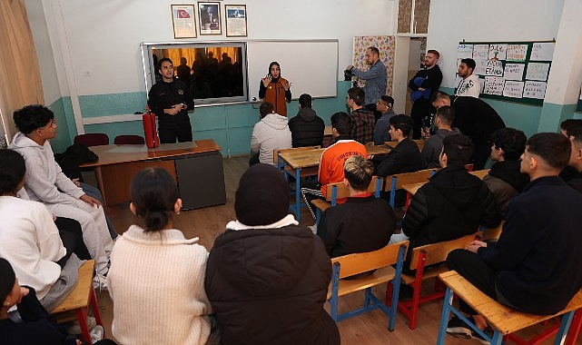 Konya Büyükşehir, Özel Gereksinimli Öğrencilere “Afet Ve Acil Durum Eğitimi” Verdi