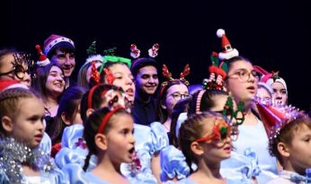 Lüleburgaz Belediyesi korolarından yeni yıl konseri