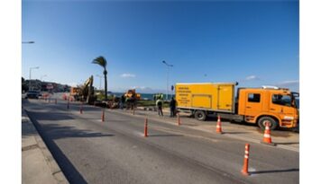 Mithatpaşa Caddesi’ndeki ana boru arızası için İZSU seferber oldu