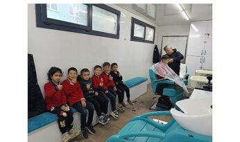 Mobil Kuaför Tırı öğrencilerin hizmetinde