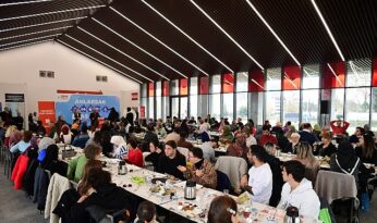 Osmangazi’de Engelli Bireyler ve Aileleri Kahvaltıda Buluştu