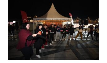 Yeni Yıl Festivali Akşam Saatlerine Renk Kattı