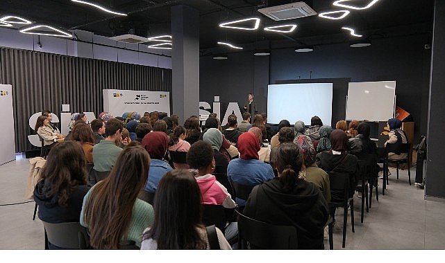 Bu Ders SİA’dayız Programı Üniversiteleri Sosyal İnovasyonla Buluşturuyor