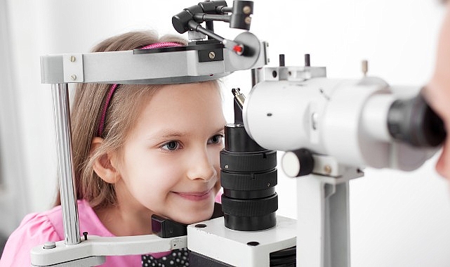cocuklarda-goz-ovalama-masum-olmayabilir.jpg
