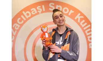 Eczacıbaşı Dynavit, Elif Şahin ile “yola devam” dedi