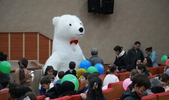 Gölcük’te Çocuklar İçin “Ara Tatil Tiyatro Şenliği” Başladı