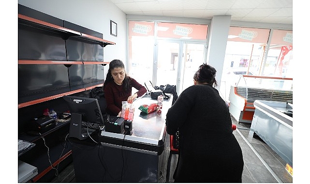 Menderes’in Sosyal Market’inden Büyük Destek; Tam 2 Milyon 800 Bin TL