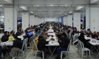 Başkan Çerçioğlu Aydın’ın dört bir yanında vatandaşları iftar sofraları ile buluşturuyor