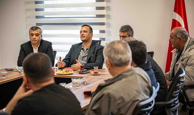 Başkan Ömer Eşki muhtarlarla buluştu: “Bornova’yı birlikte yönetiyoruz”