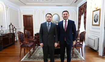 Başkanımız Rasim Arı’dan Adalet Bakanı Akın Gürlek’e Hayırlı Olsun Ziyareti