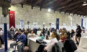 İzmir’de gençler kent yönetimine doğrudan katılıyor