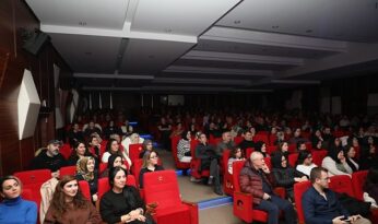 “Kadın Sığınağı” İzleyici ile Buluştu