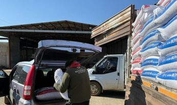 Başkan Çerçioğlu’ndan Karacasu’da Küçük Üreticilere Yem Desteği