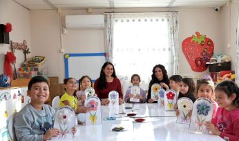 Didim’de Miniklerden Kadınlar Günü’ne Renkli Dokunuş