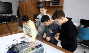 Kocaeli’nin geleceği Bilgievleri’nde şekilleniyor